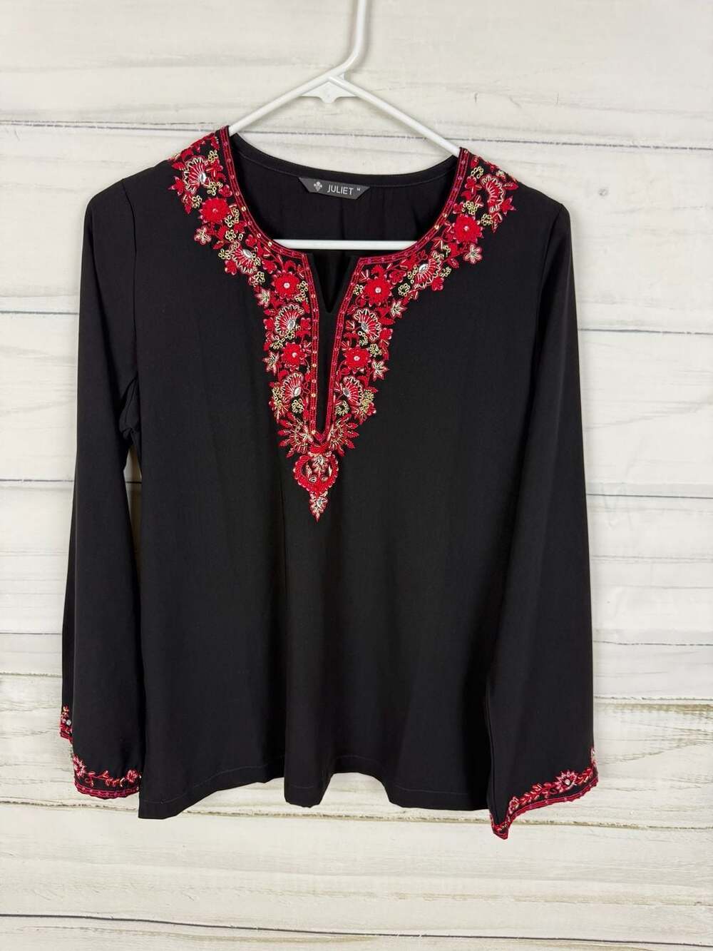 Juliet Black Embroidered Floral Long Sleeve Blouse Size M